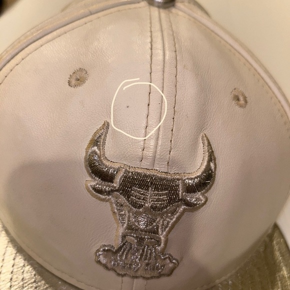 Chicago Bulls New Era 59Fifty 100% Leather Cap size 7-7/8 NWT - Picture 9 of 10